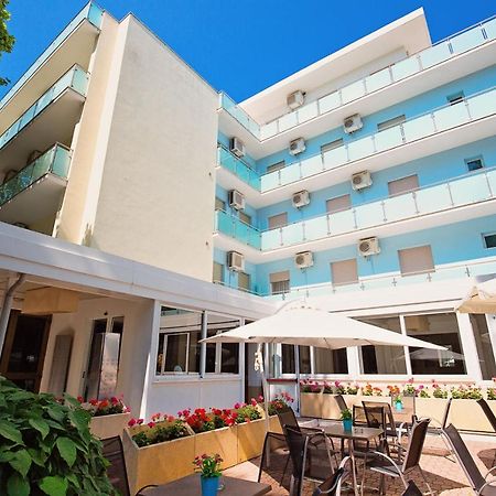 Hotel Helios Риччоне Екстер'єр фото